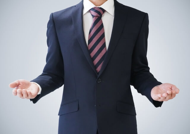 ヒゲ脱毛は光脱毛と医療脱毛どちらが良いのか